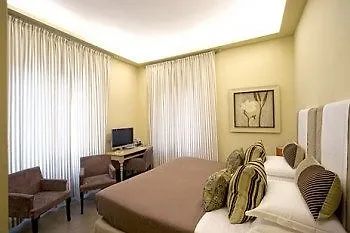 Valeri Otel Roma